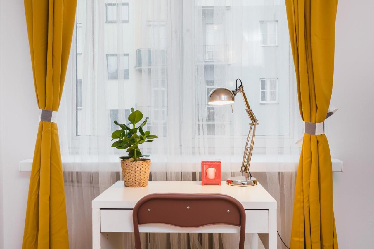 Sunshine Parkside Hideaway - 3 Bedroom - By Upstairs Краків Екстер'єр фото