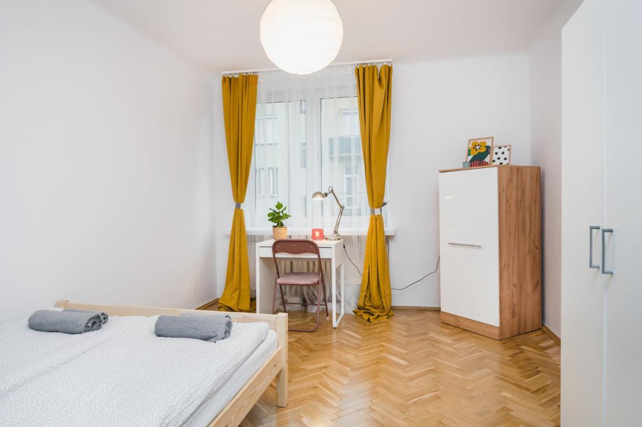 Sunshine Parkside Hideaway - 3 Bedroom - By Upstairs Краків Екстер'єр фото